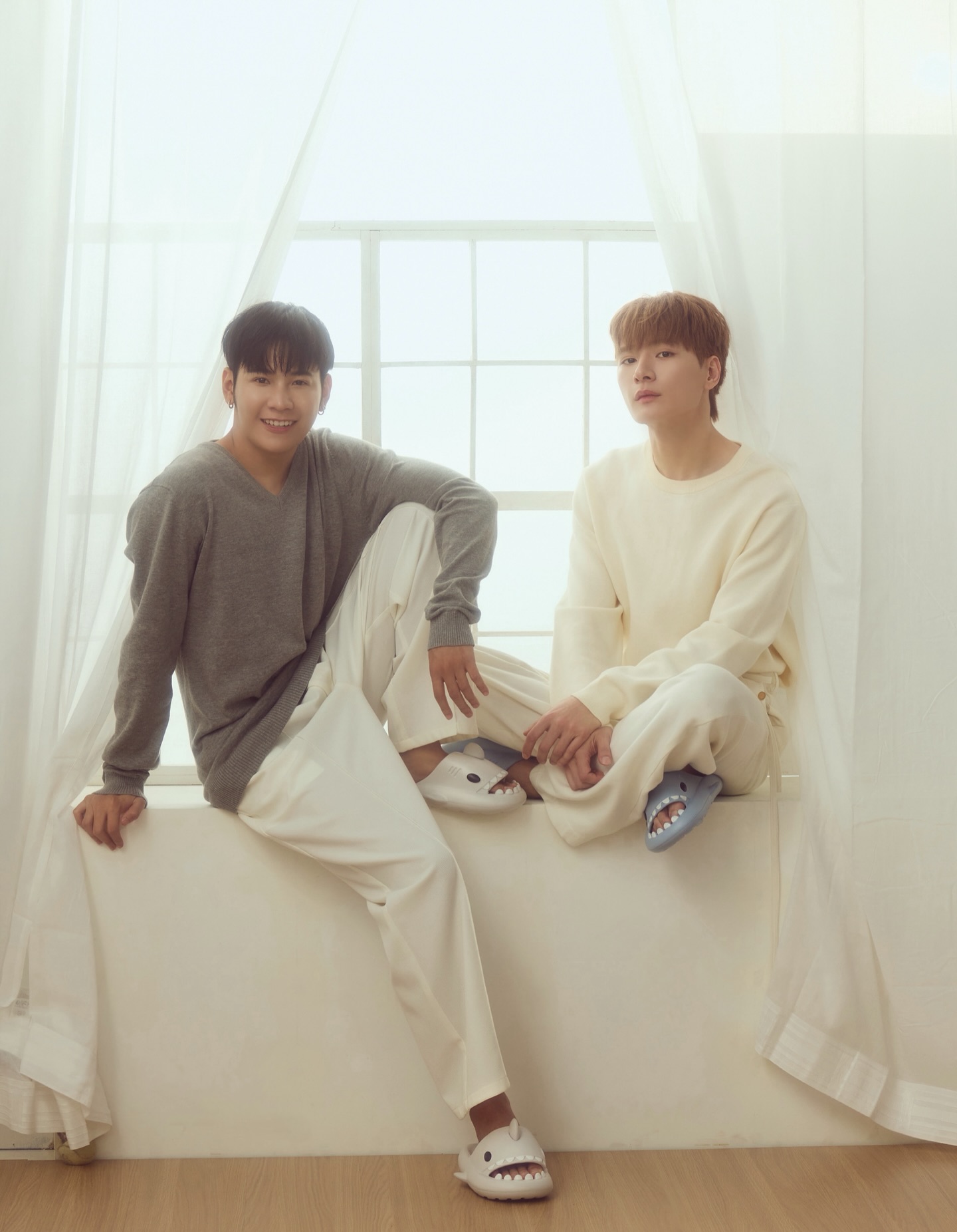 คริส - พีรวัส แสงโพธิรัตน์