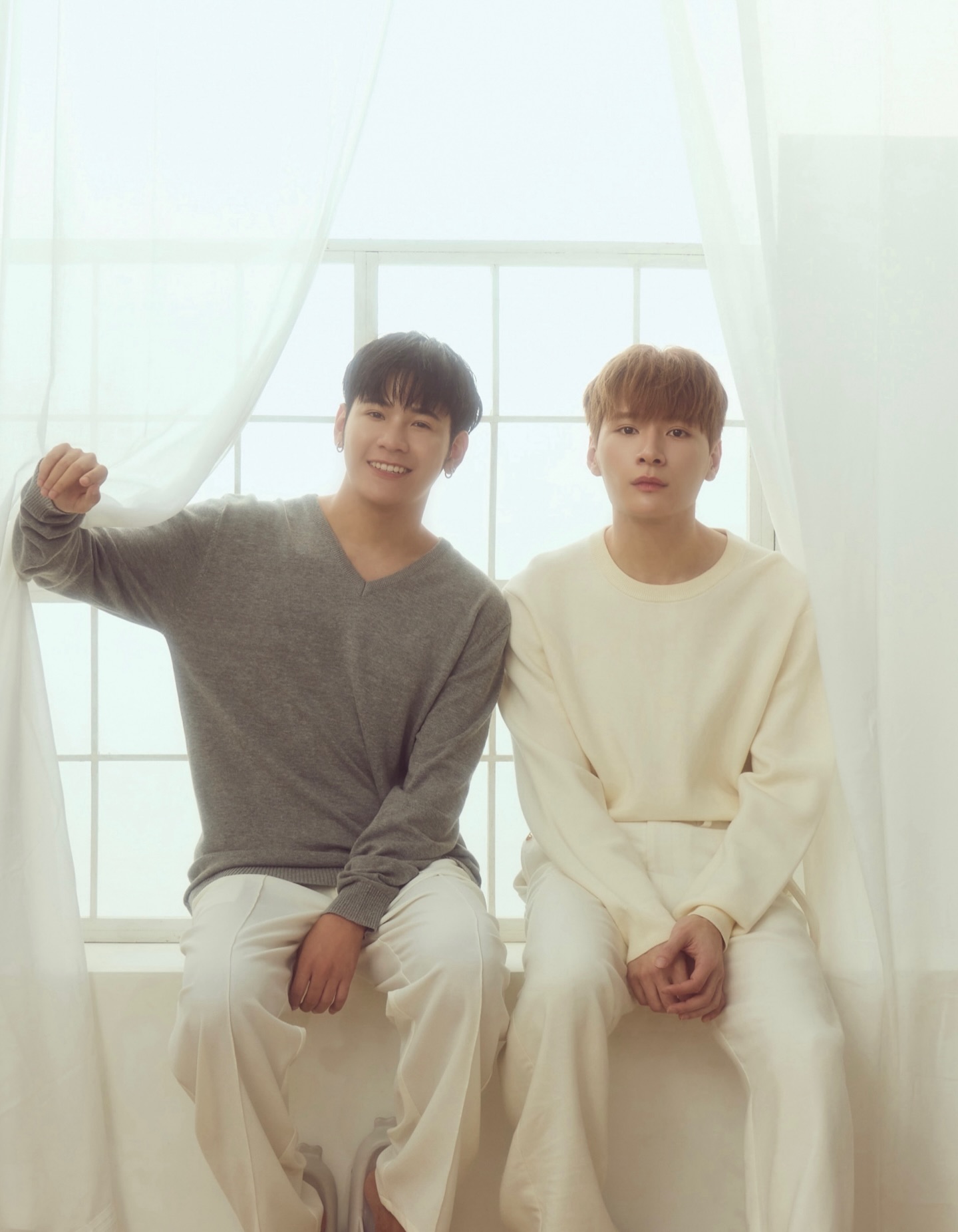 คริส - พีรวัส แสงโพธิรัตน์