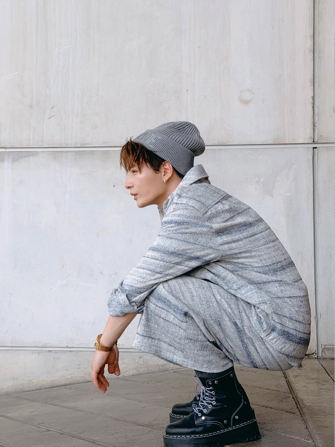 คริส - พีรวัส แสงโพธิรัตน์