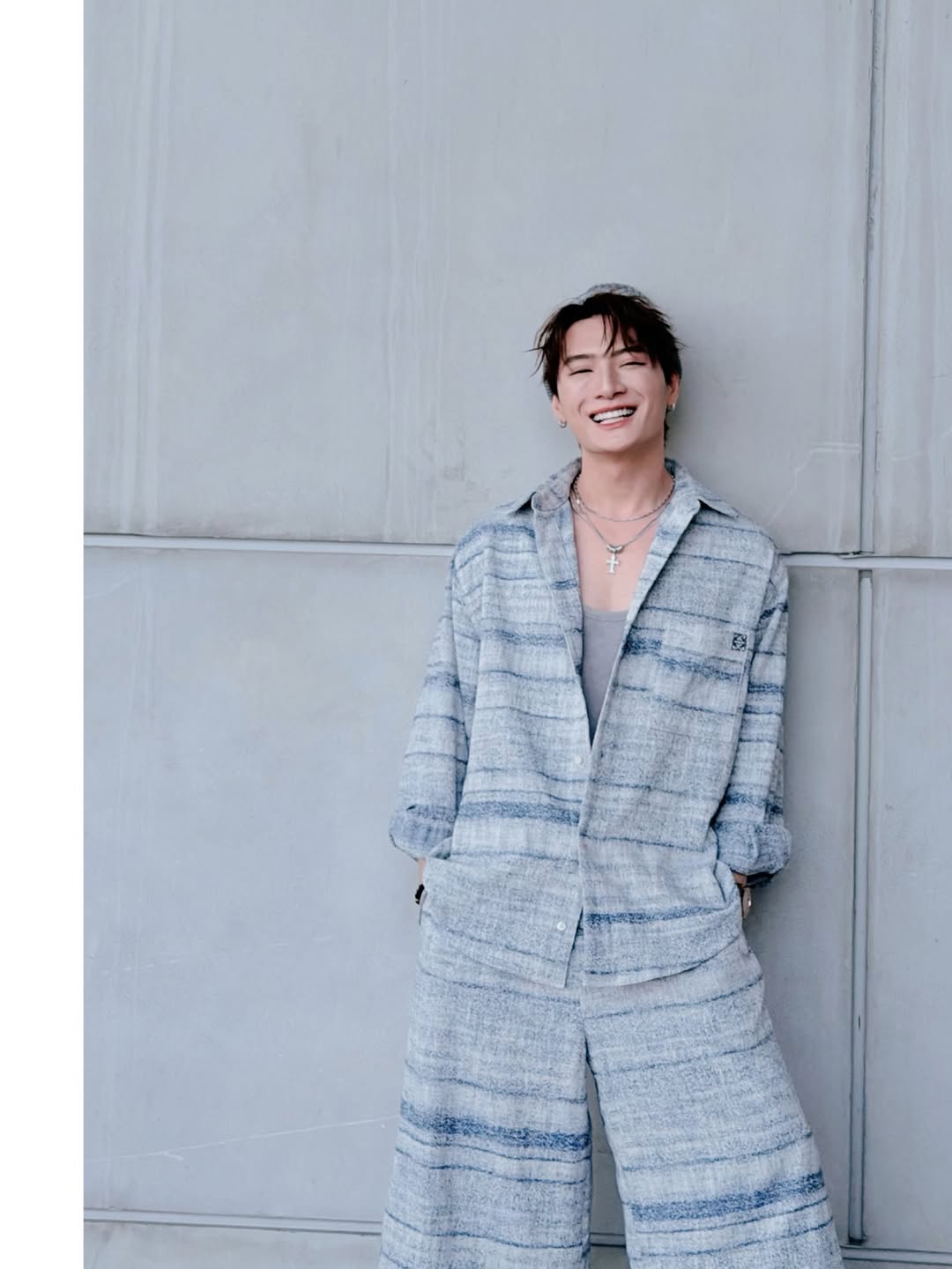 คริส - พีรวัส แสงโพธิรัตน์