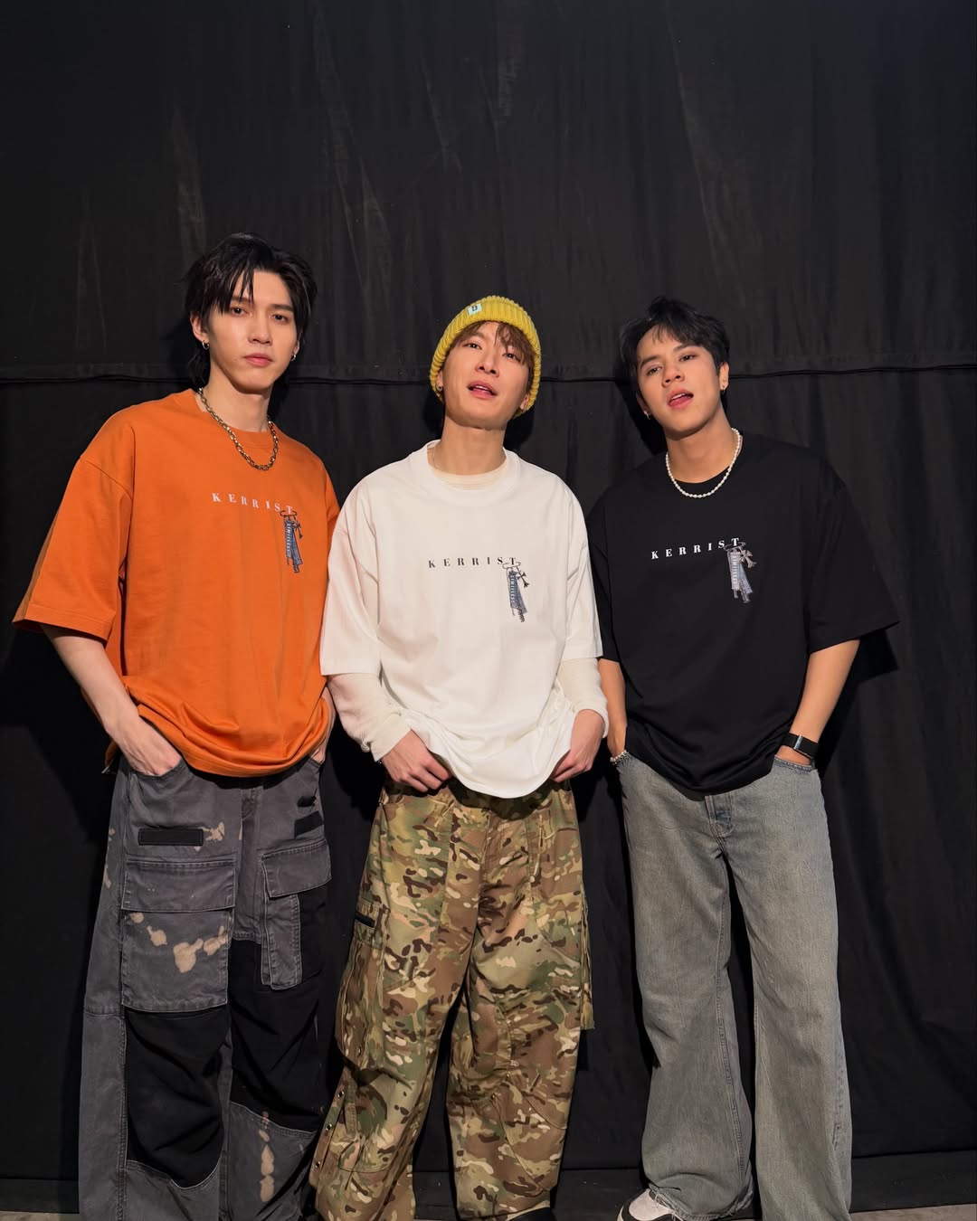 คริส - พีรวัส แสงโพธิรัตน์