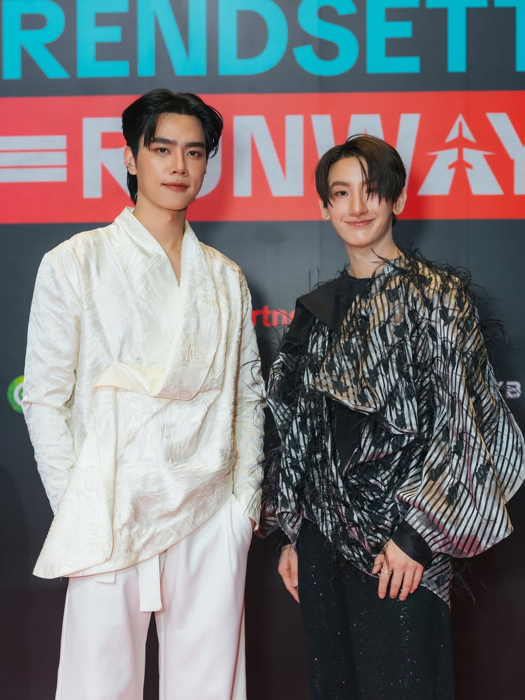 ท็อปแท็ป - จิรกิตติ์ คูอาริยะกุล