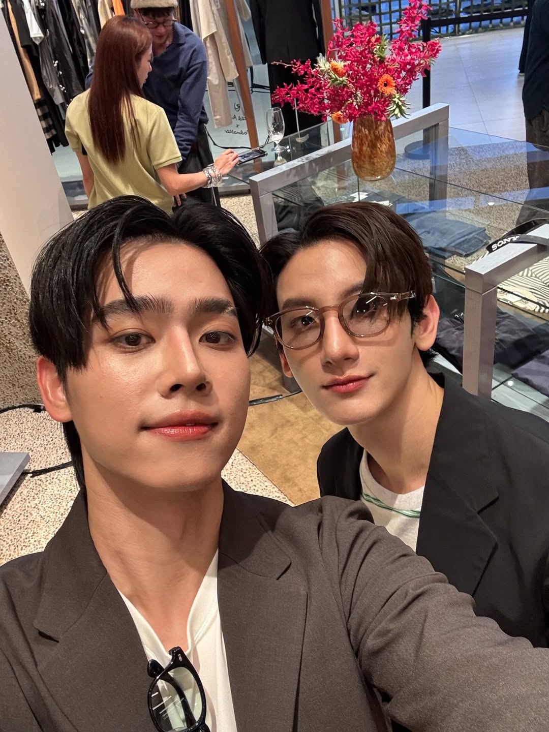 ท็อปแท็ป - จิรกิตติ์ คูอาริยะกุล