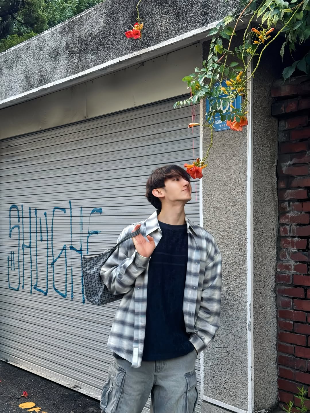 ท็อปแท็ป - จิรกิตติ์ คูอาริยะกุล