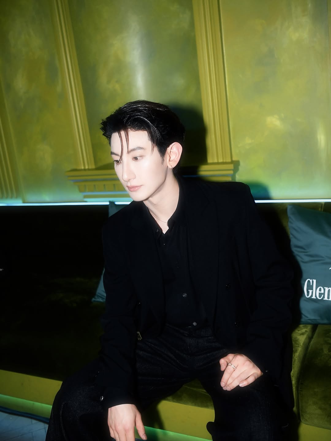 ท็อปแท็ป - จิรกิตติ์ คูอาริยะกุล