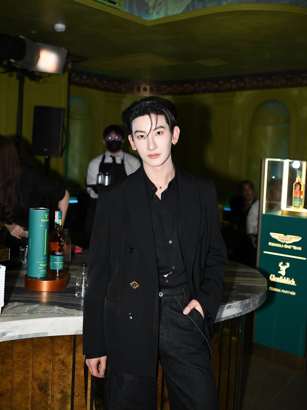 ท็อปแท็ป - จิรกิตติ์ คูอาริยะกุล