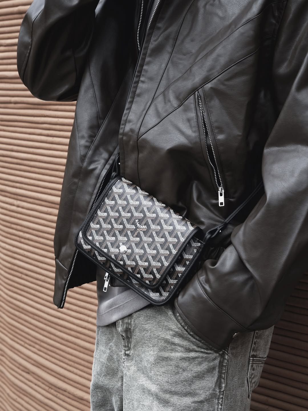 ท็อปแท็ป - จิรกิตติ์ คูอาริยะกุล