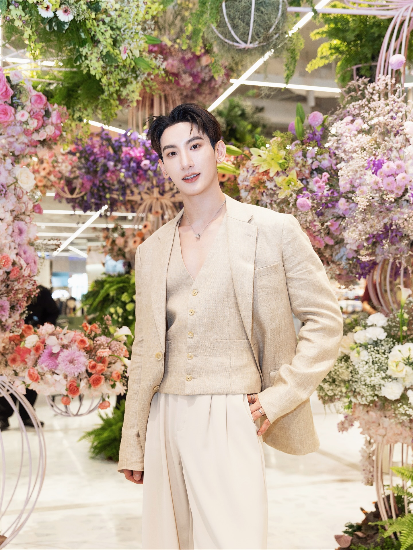 ท็อปแท็ป - จิรกิตติ์ คูอาริยะกุล