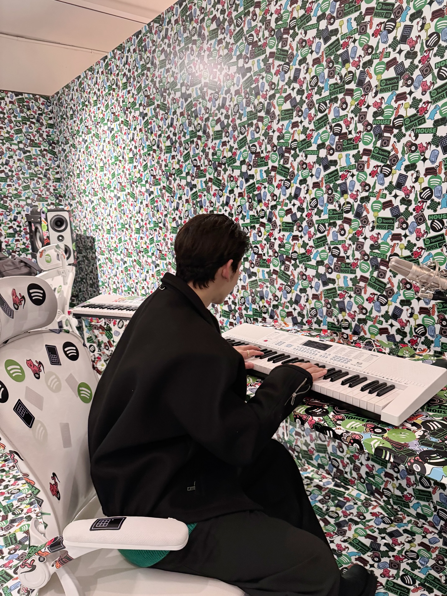 ท็อปแท็ป - จิรกิตติ์ คูอาริยะกุล