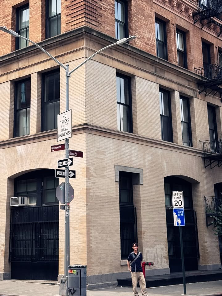 ท็อปแท็ป - จิรกิตติ์ คูอาริยะกุล