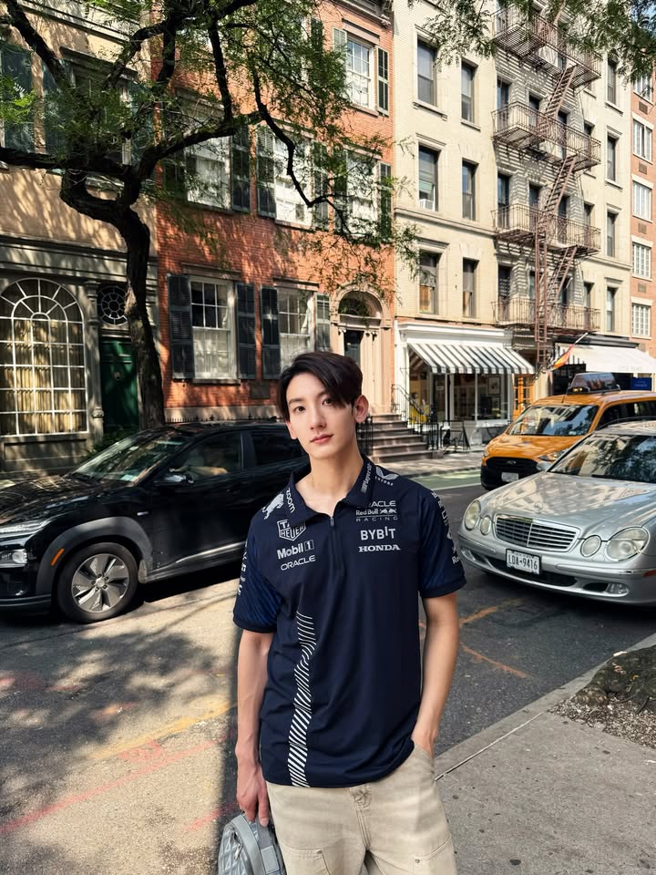 ท็อปแท็ป - จิรกิตติ์ คูอาริยะกุล