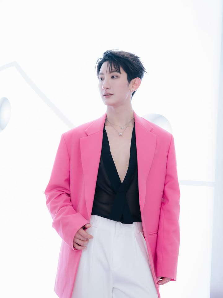 ท็อปแท็ป - จิรกิตติ์ คูอาริยะกุล