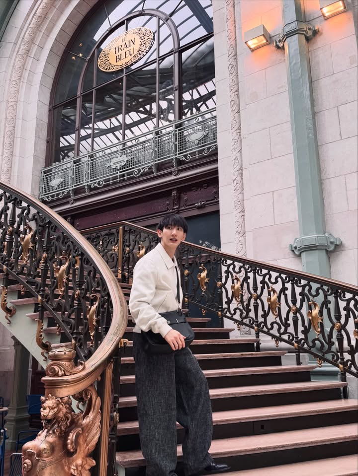 ท็อปแท็ป - จิรกิตติ์ คูอาริยะกุล