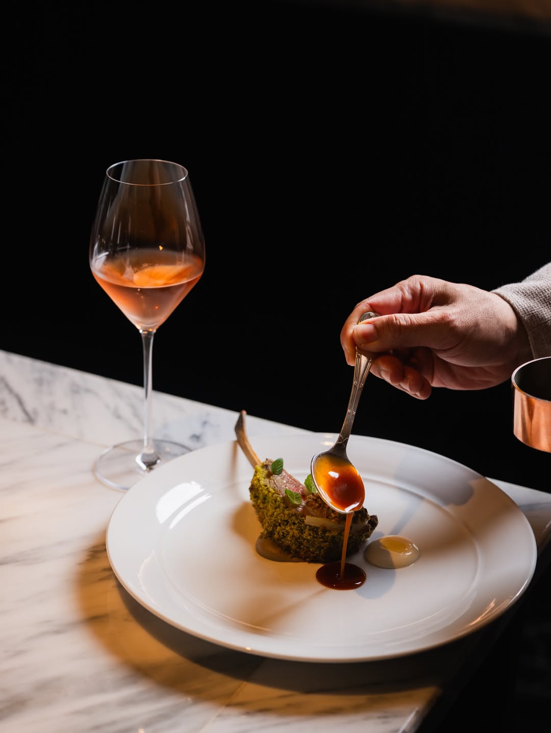 ท็อปแท็ป - จิรกิตติ์ คูอาริยะกุล