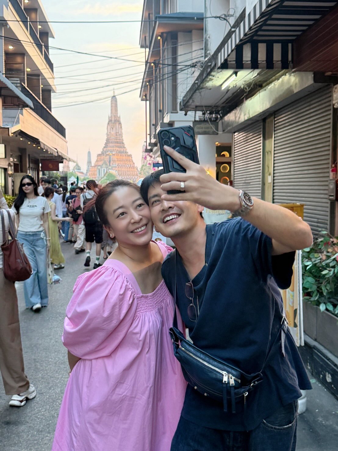 เขตต์ ฐานทัพ