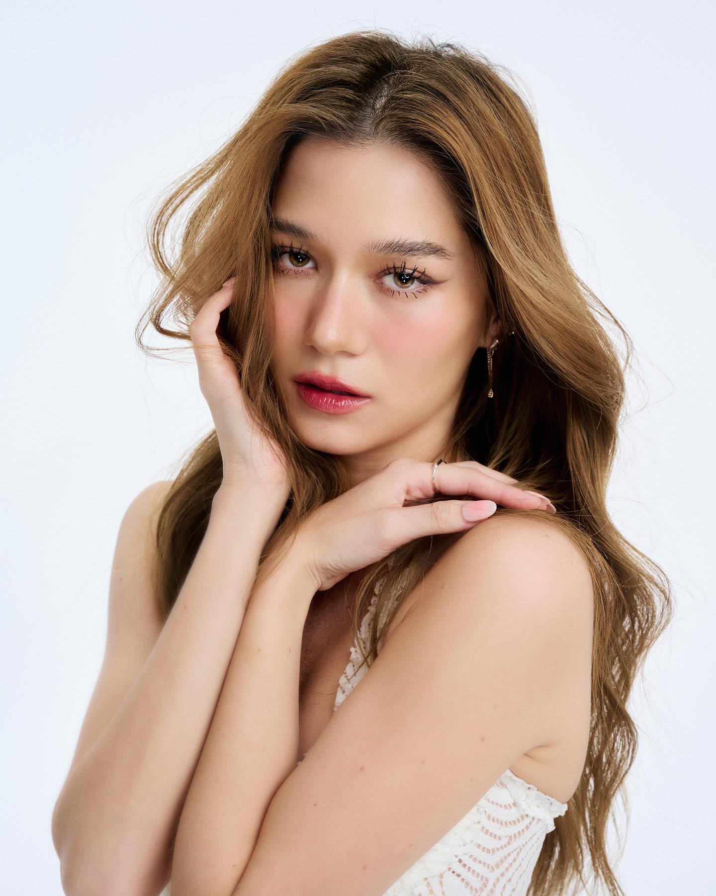 วี - วิโอเลต วอเทียร์