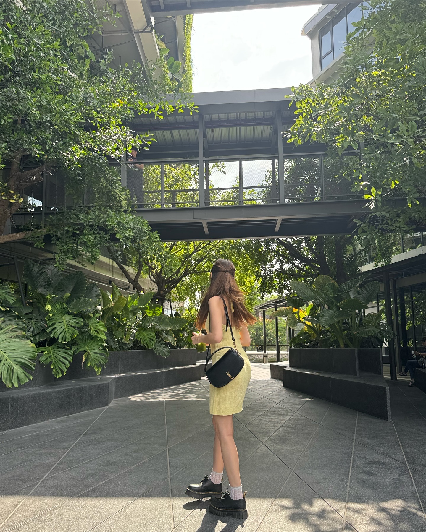 วี - วิโอเลต วอเทียร์
