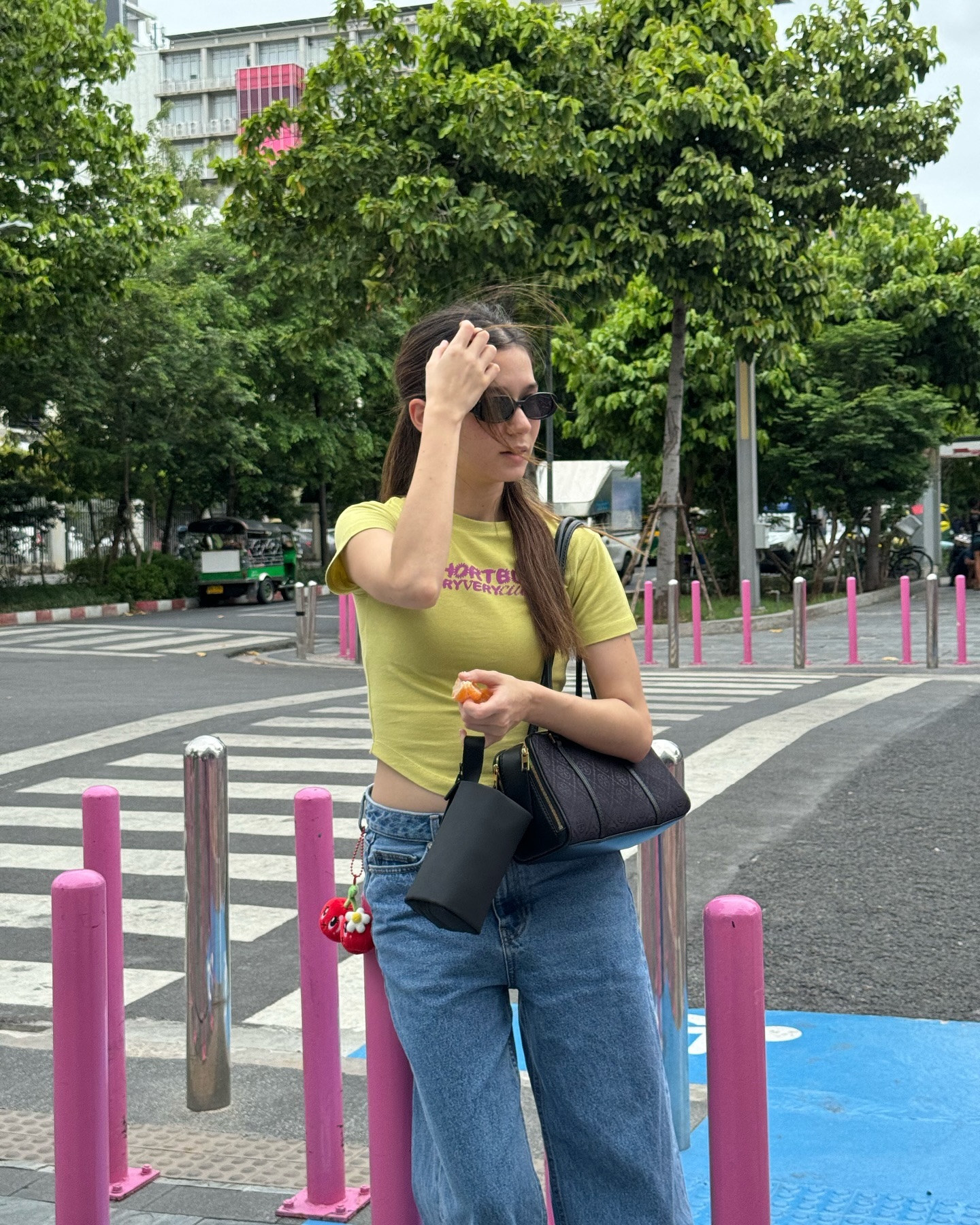 วี - วิโอเลต วอเทียร์