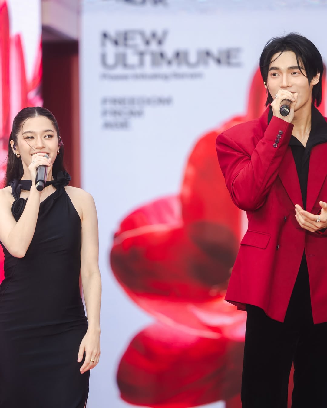 วี - วิโอเลต วอเทียร์