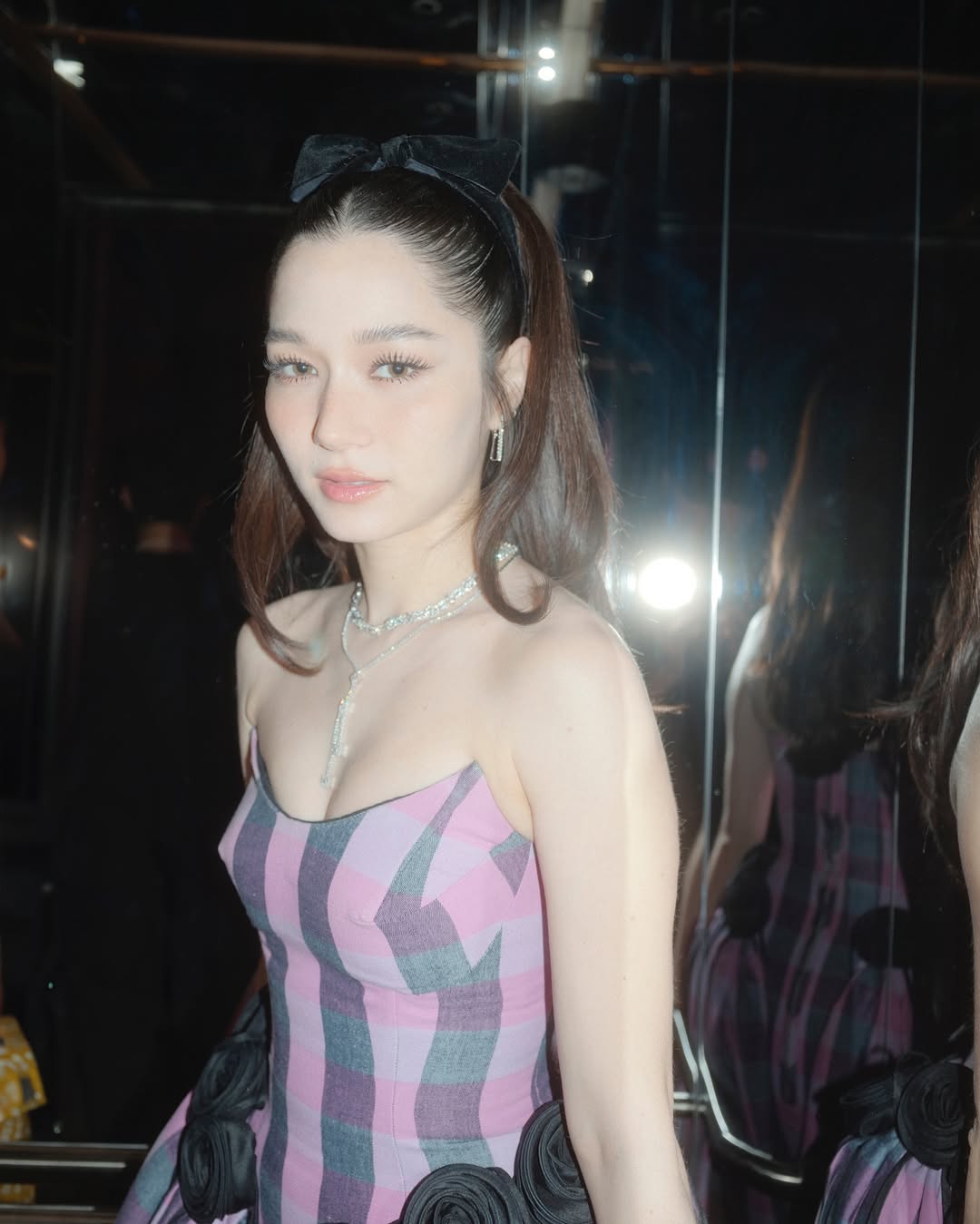 วี - วิโอเลต วอเทียร์
