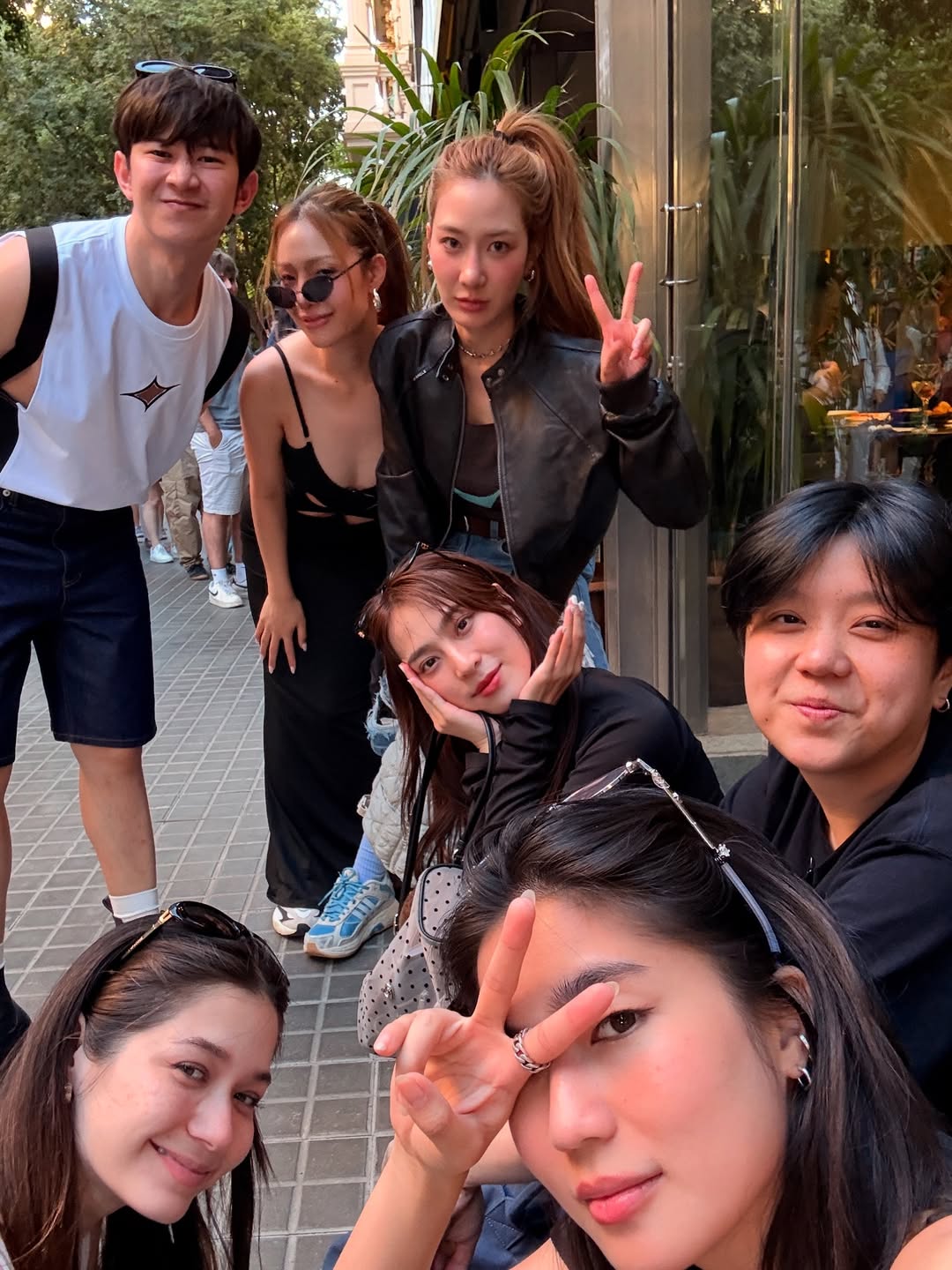 วี - วิโอเลต วอเทียร์