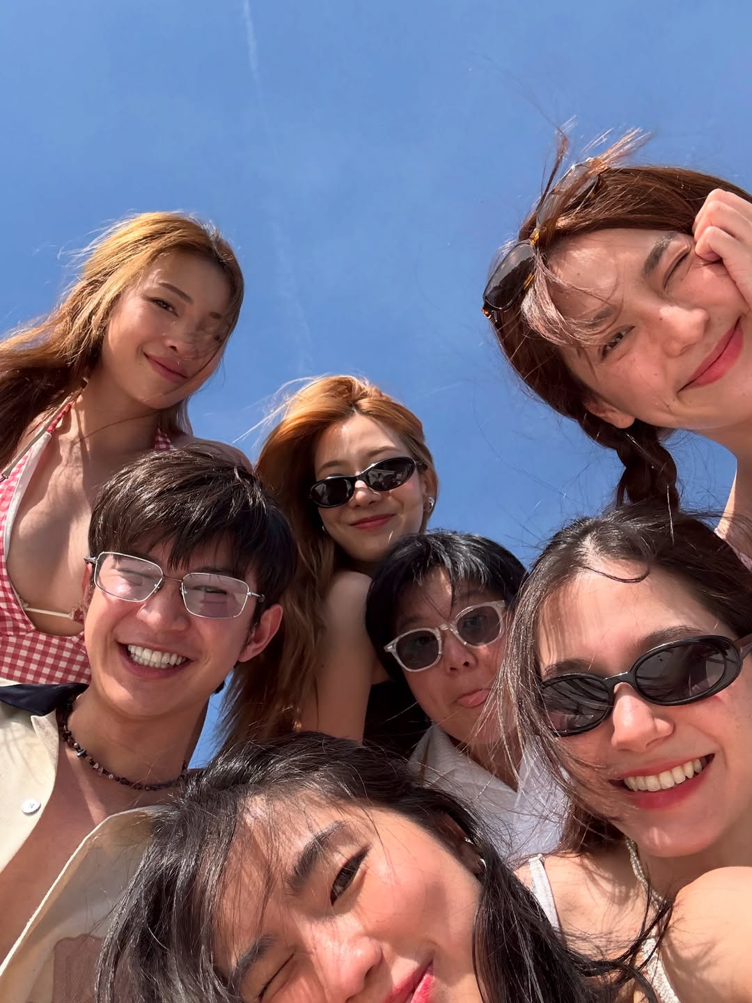 วี - วิโอเลต วอเทียร์