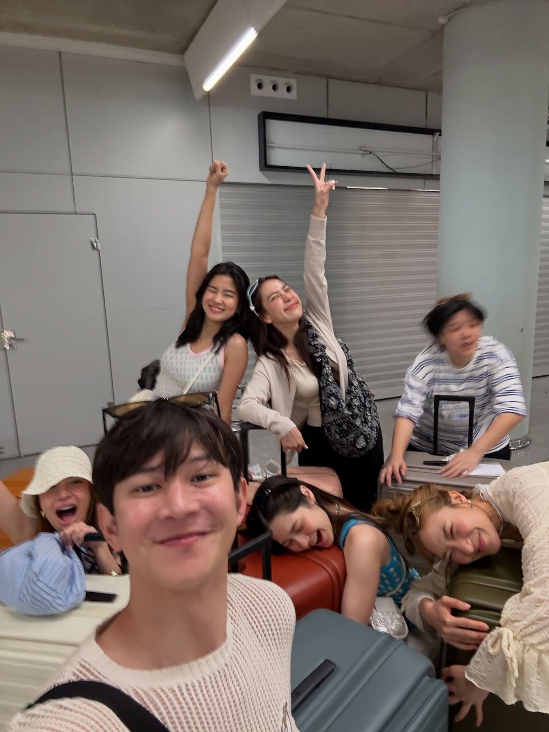 วี - วิโอเลต วอเทียร์
