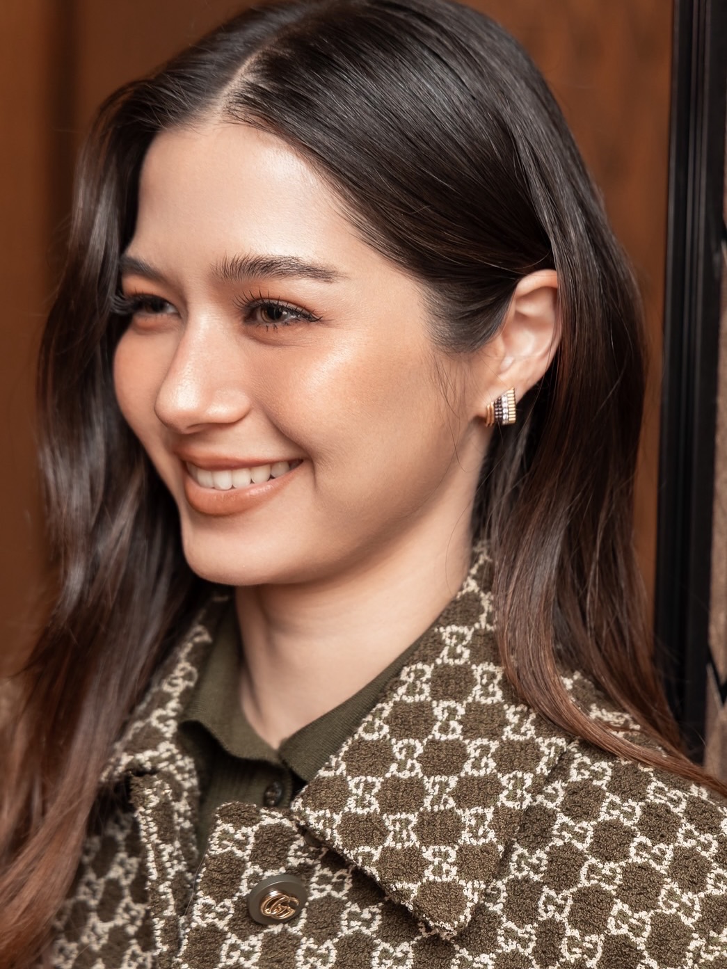 วี - วิโอเลต วอเทียร์