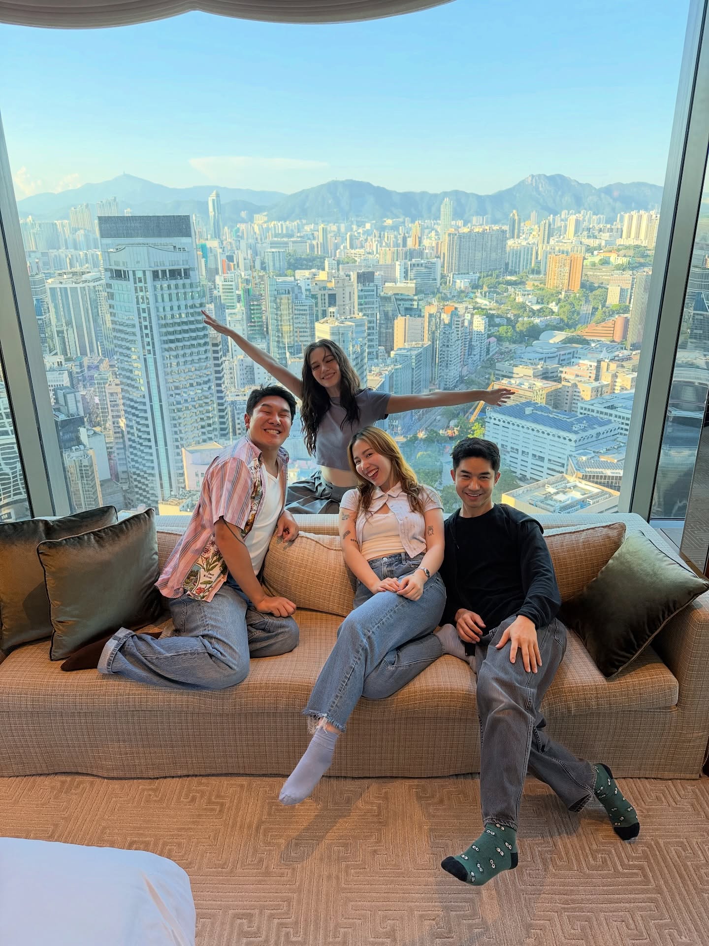 วี - วิโอเลต วอเทียร์