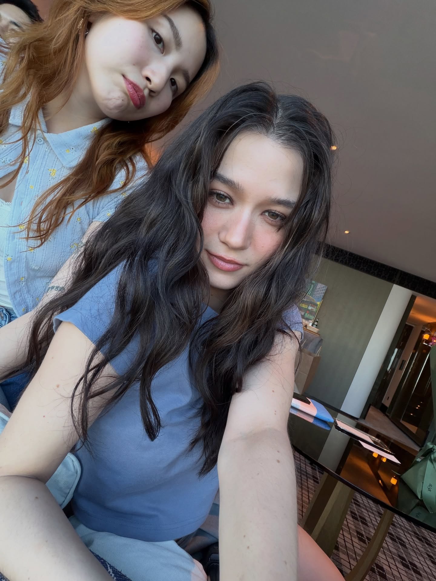 วี - วิโอเลต วอเทียร์