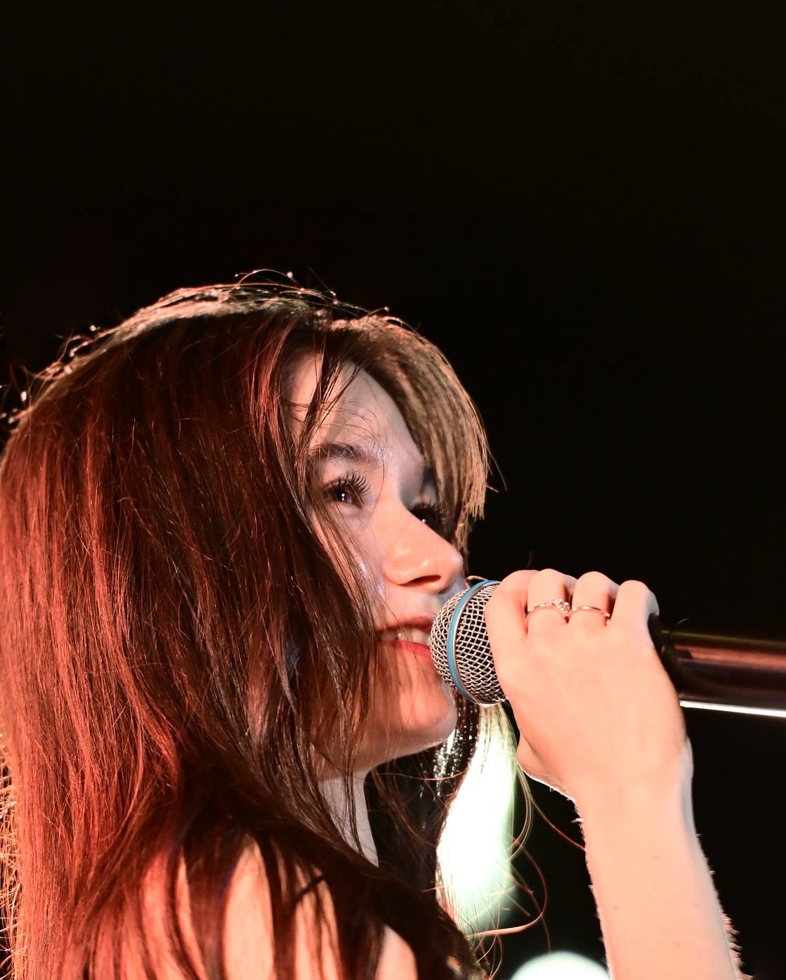 วี - วิโอเลต วอเทียร์