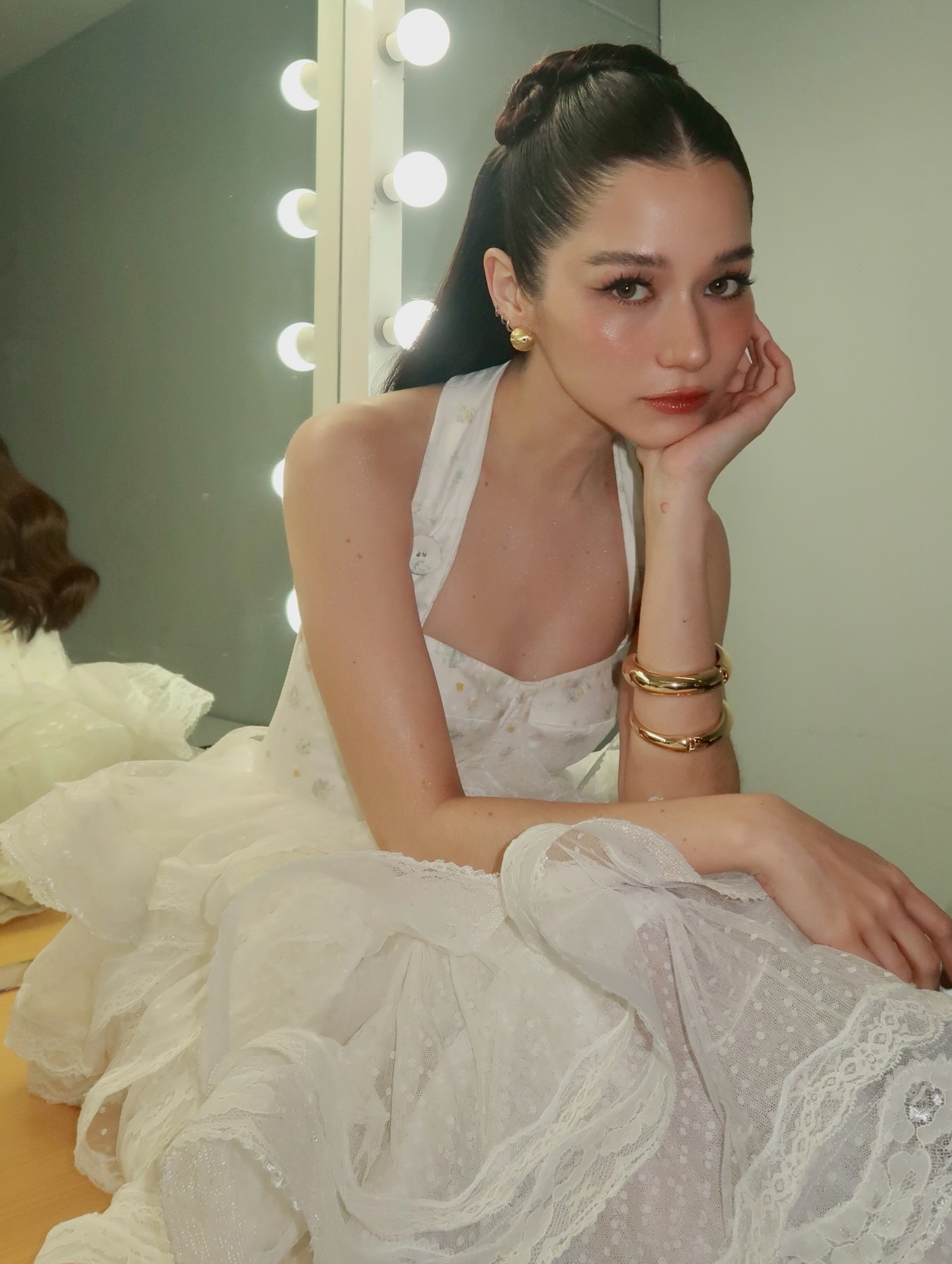 วี - วิโอเลต วอเทียร์