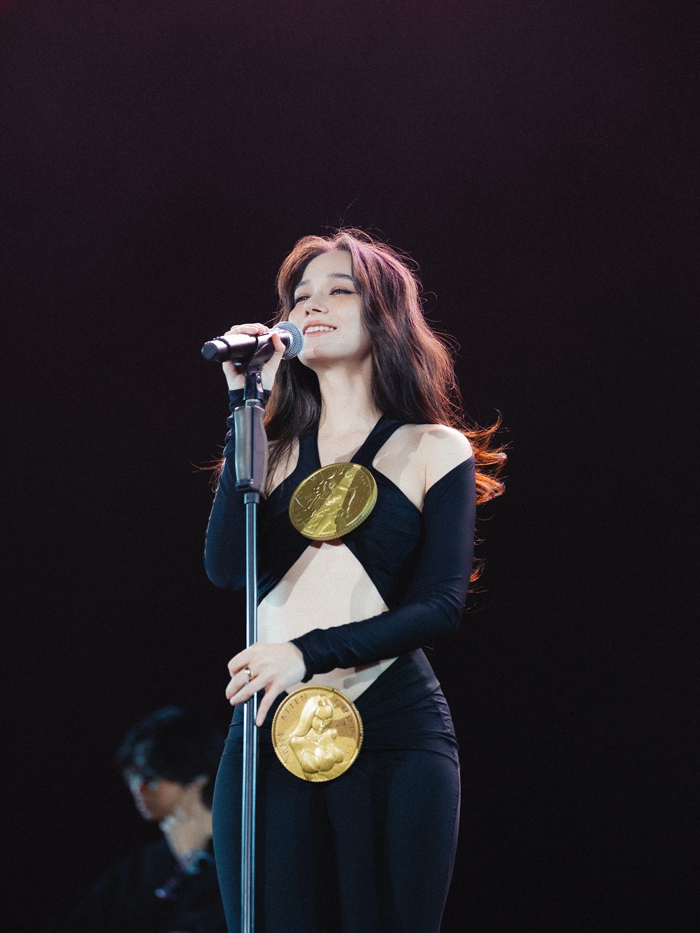 วี - วิโอเลต วอเทียร์