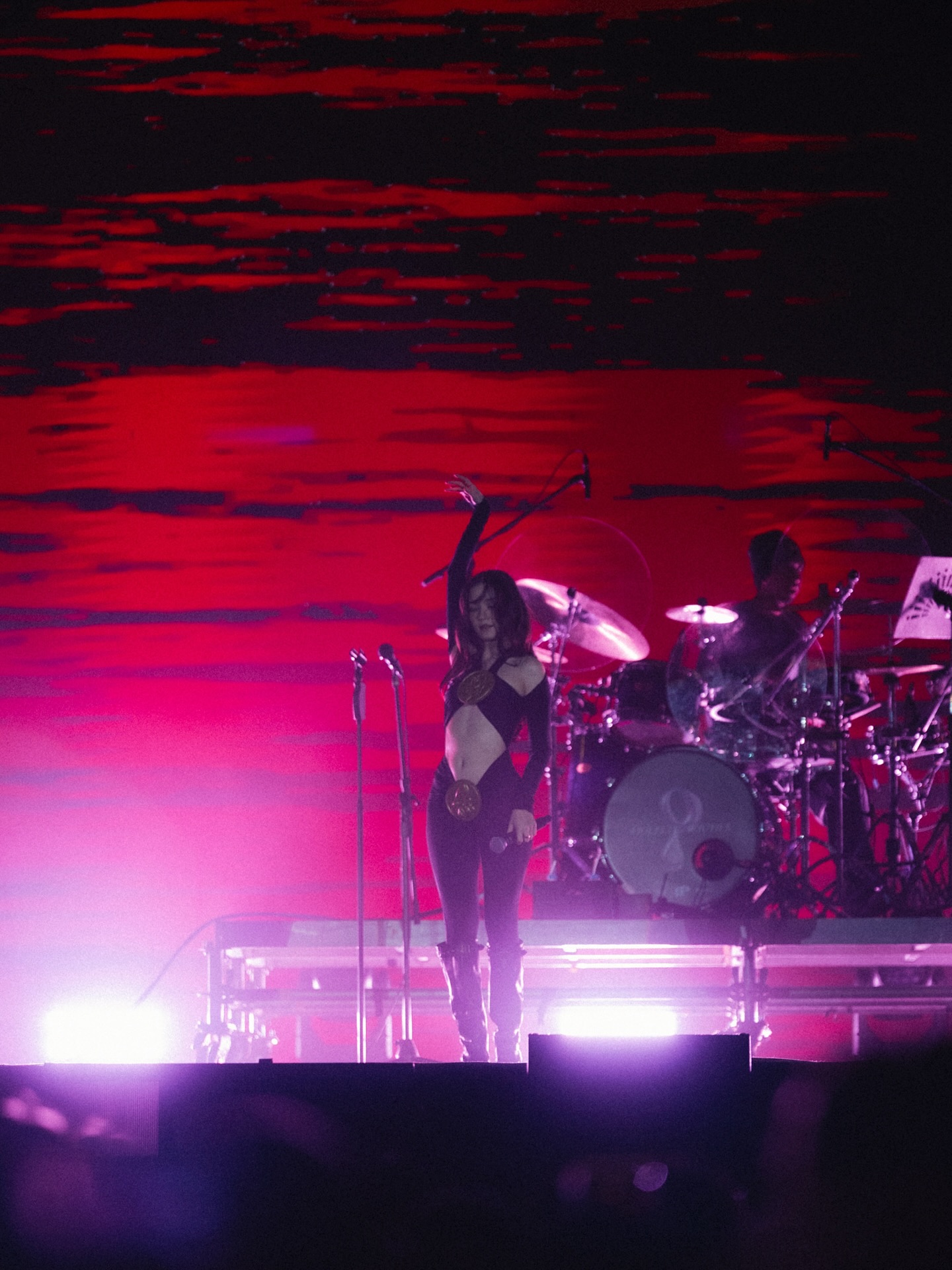 วี - วิโอเลต วอเทียร์