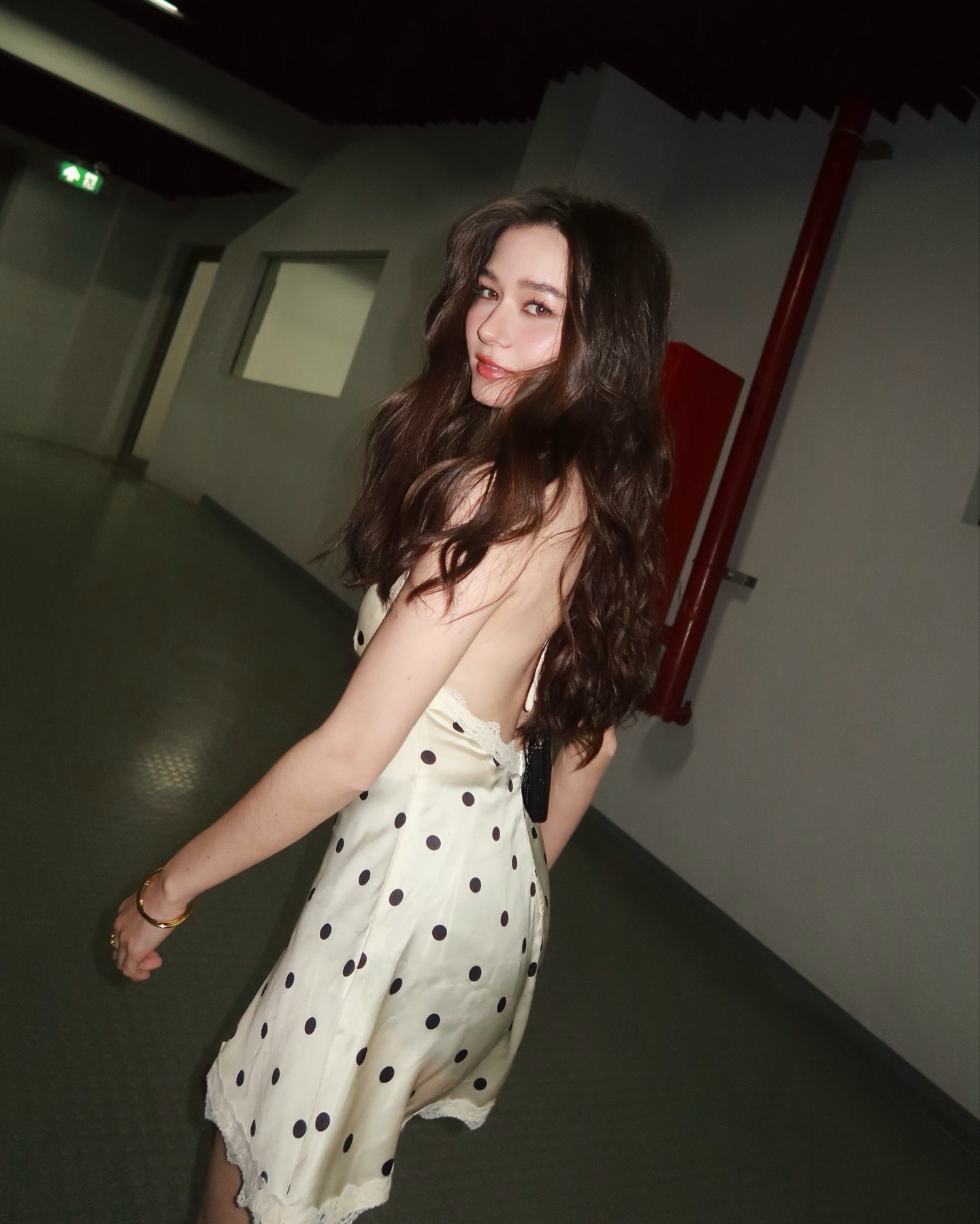 วี - วิโอเลต วอเทียร์