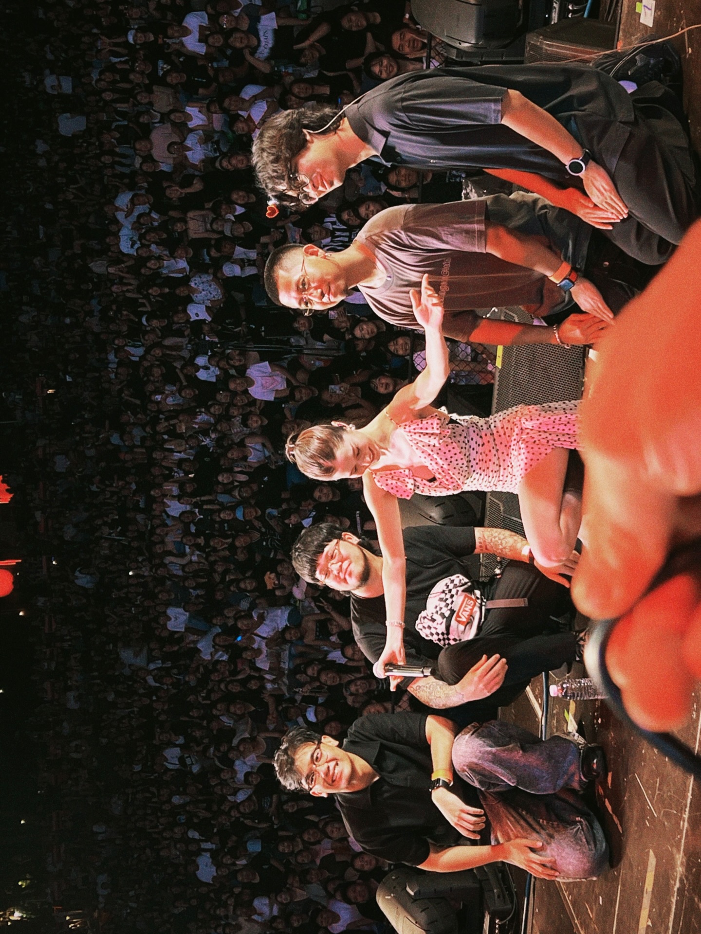 วี - วิโอเลต วอเทียร์