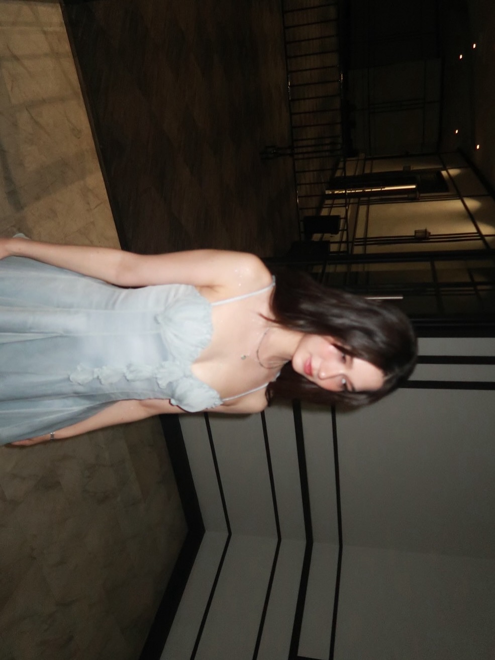 วี - วิโอเลต วอเทียร์