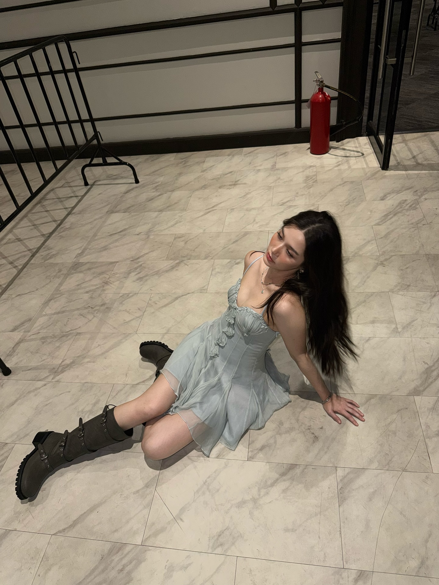 วี - วิโอเลต วอเทียร์