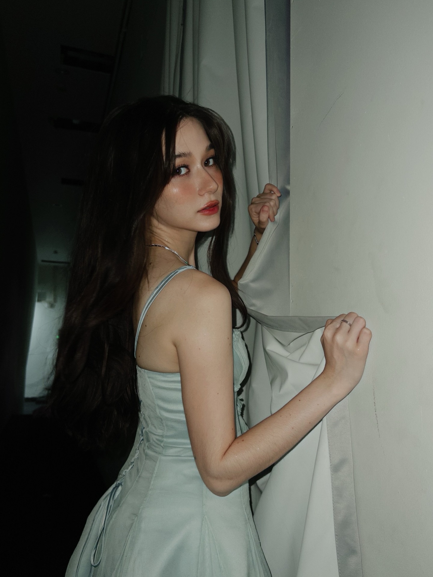 วี - วิโอเลต วอเทียร์