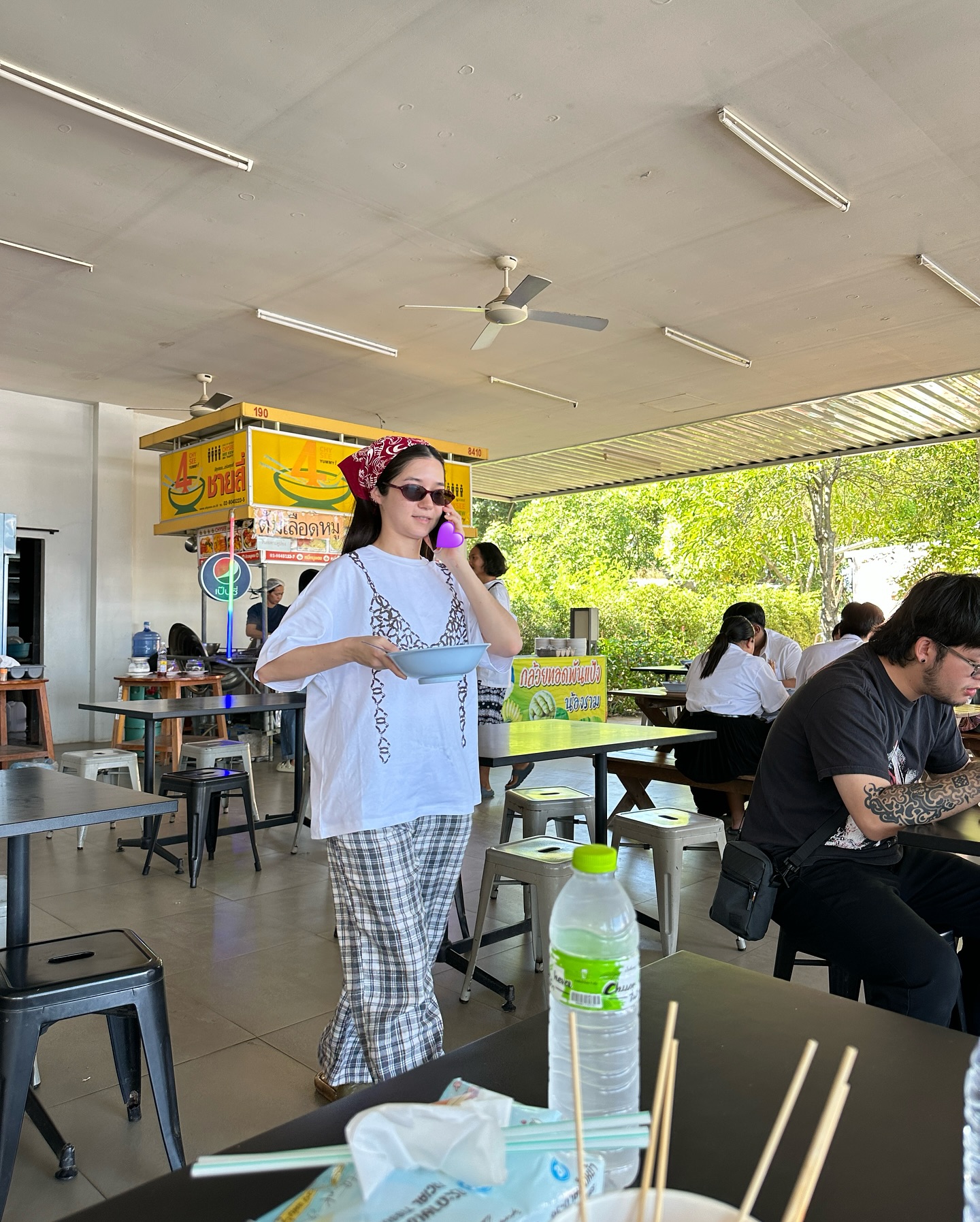 วี - วิโอเลต วอเทียร์