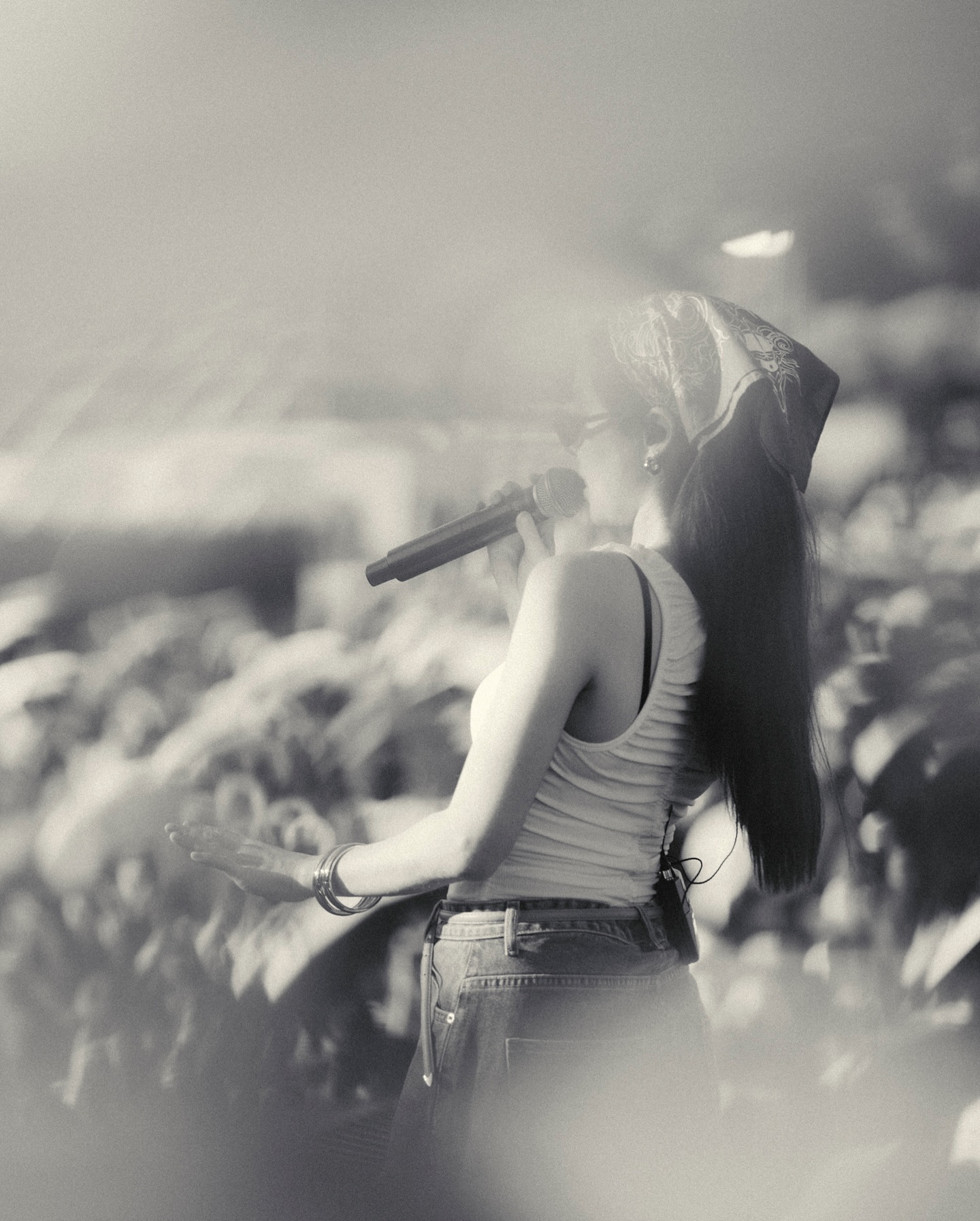 วี - วิโอเลต วอเทียร์