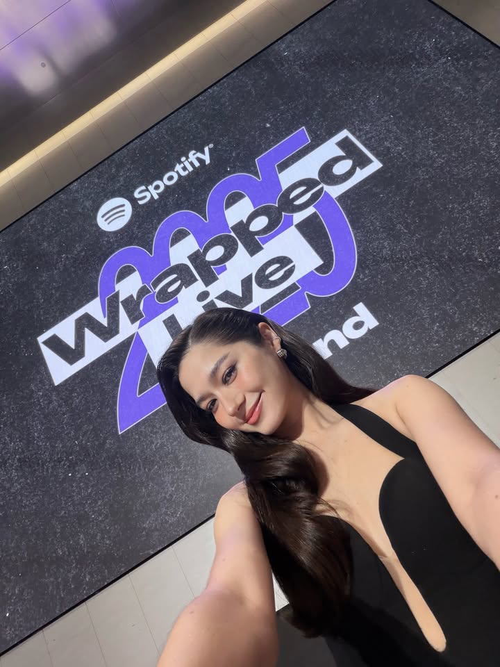 วี - วิโอเลต วอเทียร์