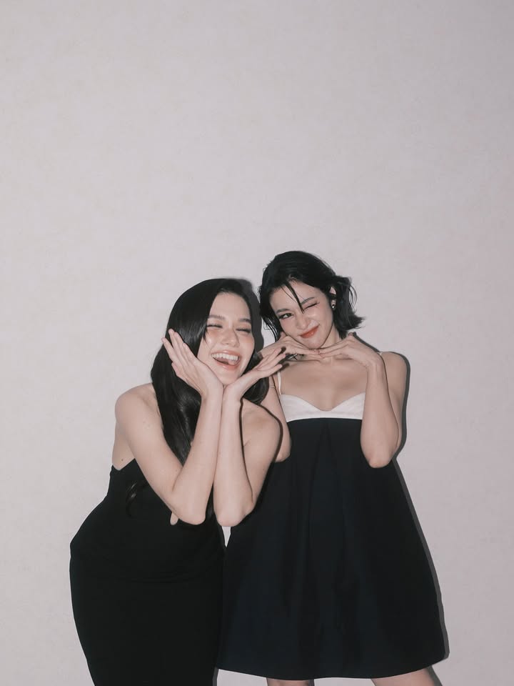 วี - วิโอเลต วอเทียร์