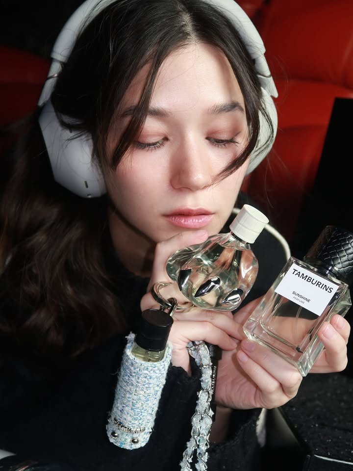 วี - วิโอเลต วอเทียร์