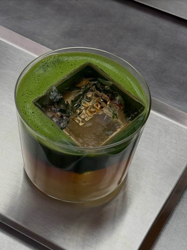 วี - วิโอเลต วอเทียร์