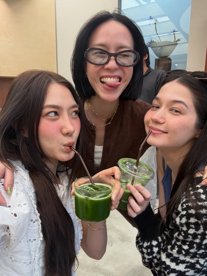 วี - วิโอเลต วอเทียร์