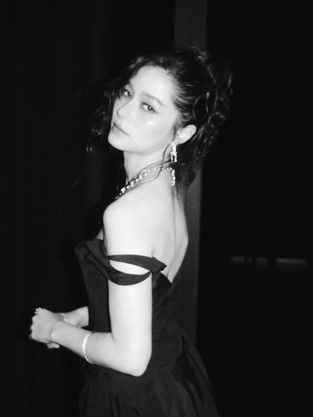 วี - วิโอเลต วอเทียร์