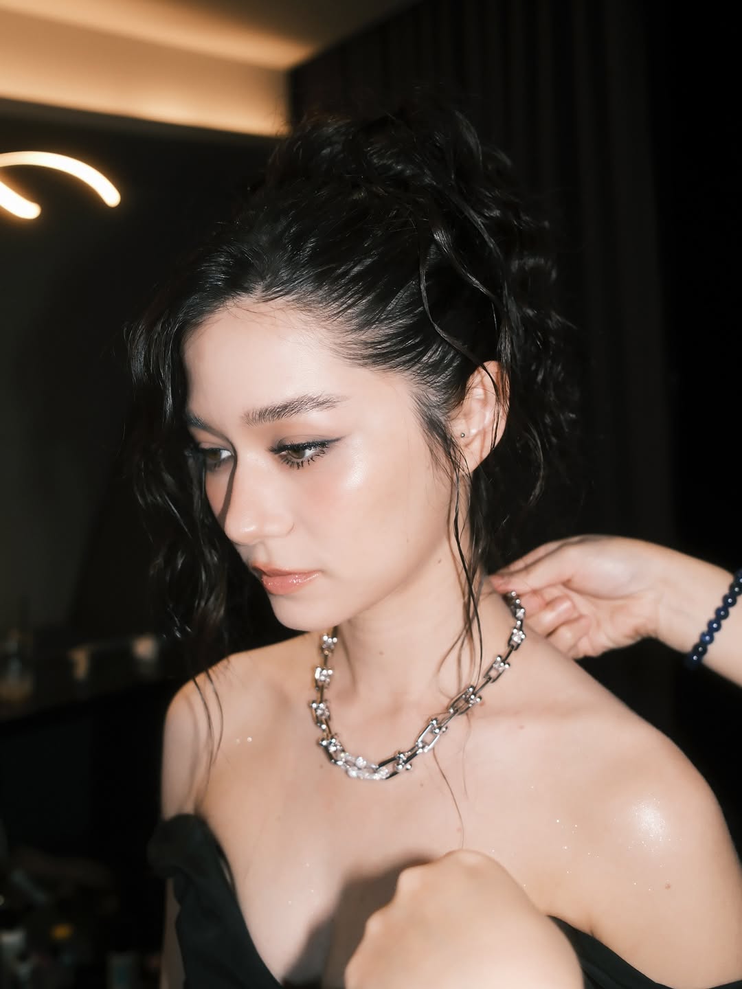 วี - วิโอเลต วอเทียร์