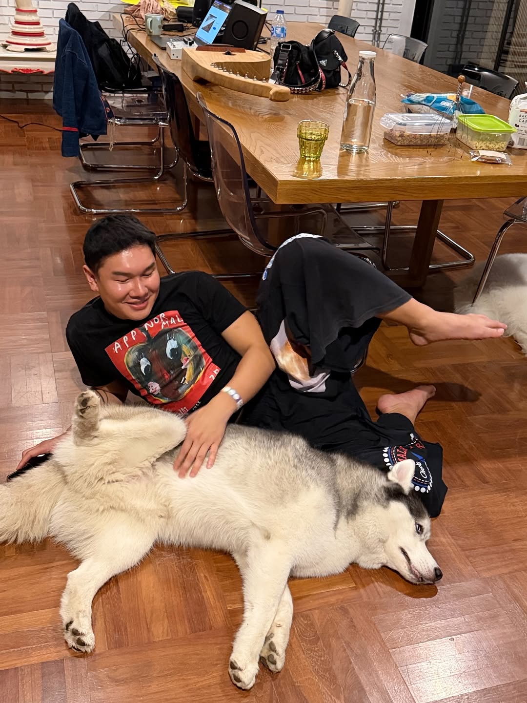 วี - วิโอเลต วอเทียร์