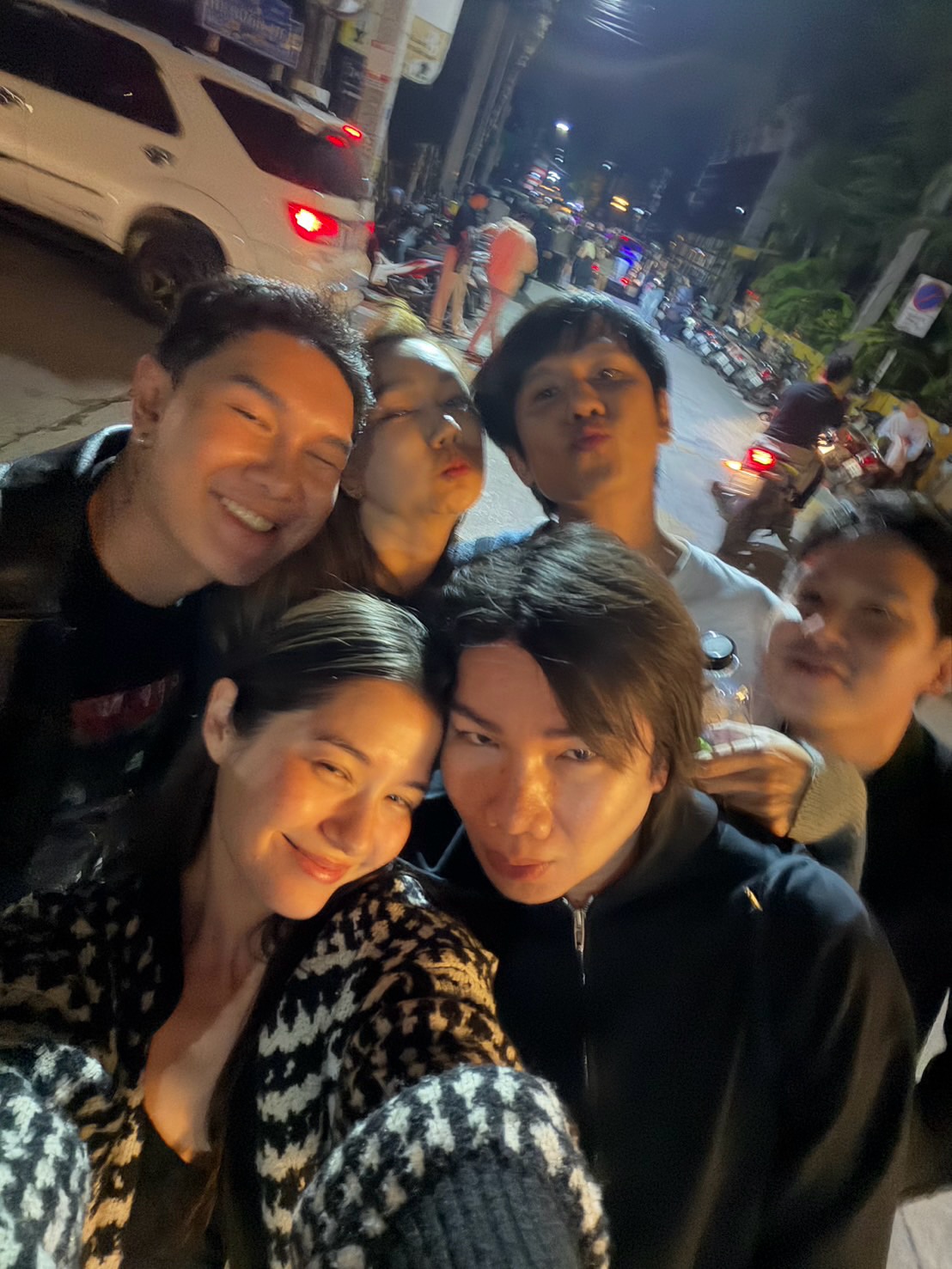 วี - วิโอเลต วอเทียร์